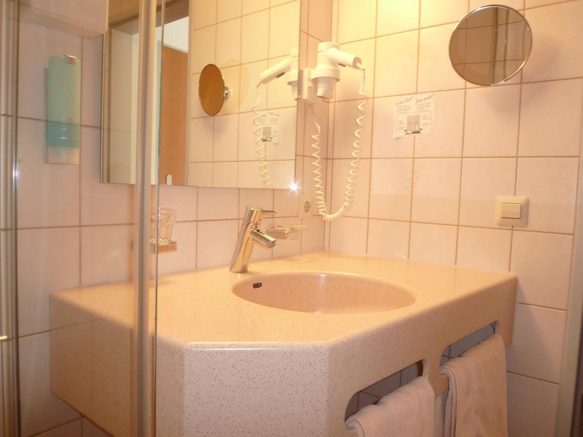 Gasthof Zum Bad Лангенау Экстерьер фото
